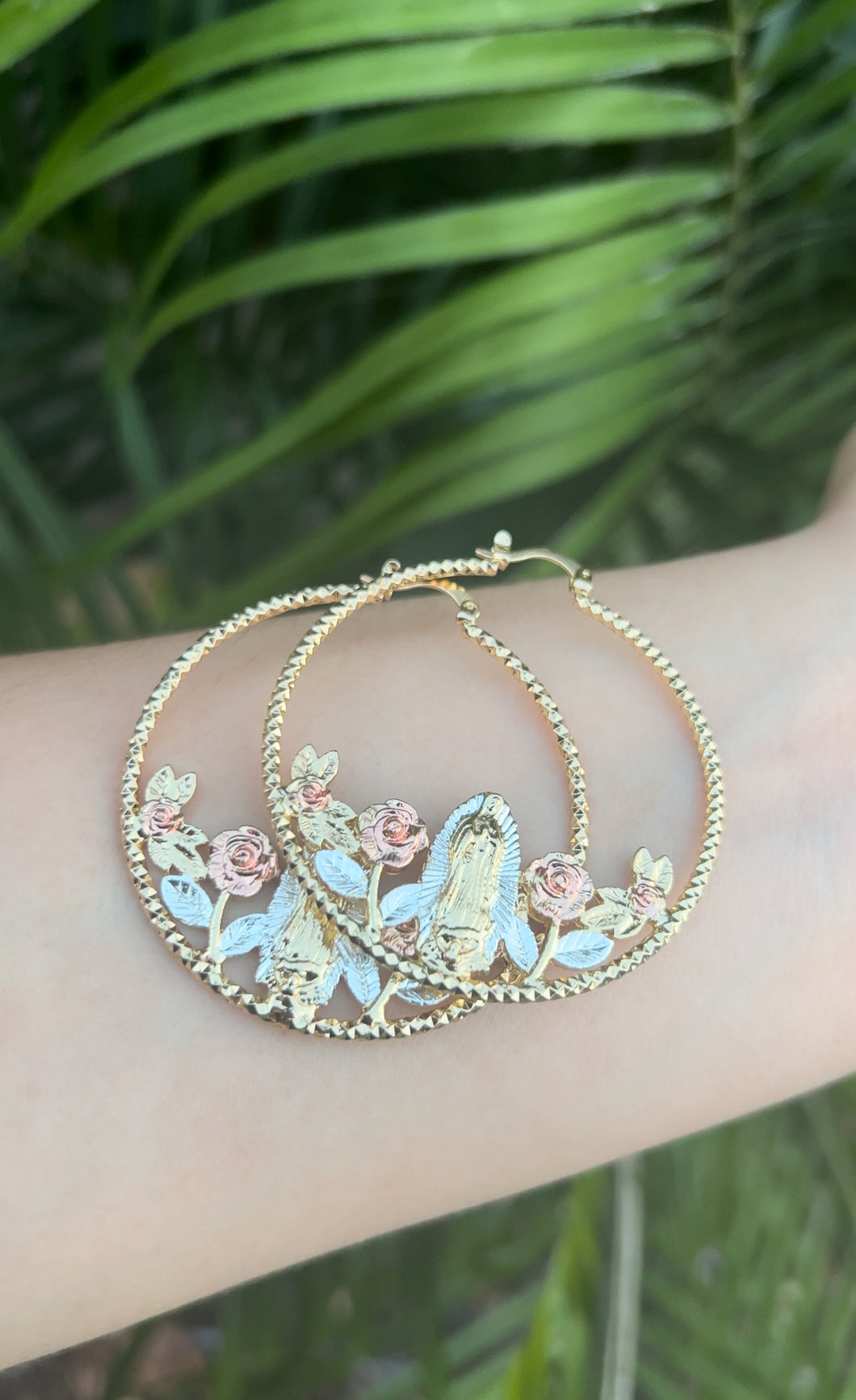 🫀BONITA EARRINGS✨